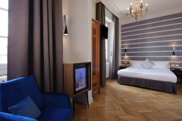 Lungarno-Vespucci-Hotel-premium double room-1