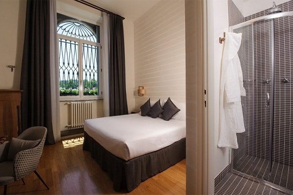 Lungarno-Vespucci-Hotel-superior double room-1